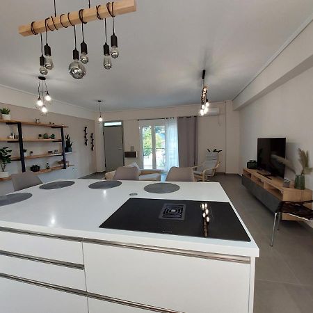 New Minimal Apartment,10' From Athens Airport Спата Экстерьер фото