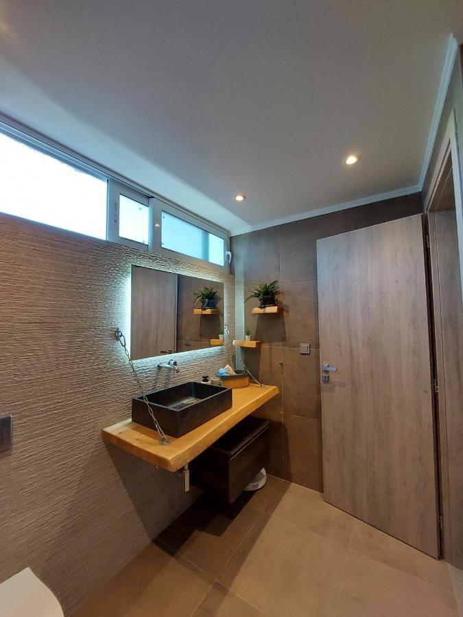 New Minimal Apartment,10' From Athens Airport Спата Экстерьер фото