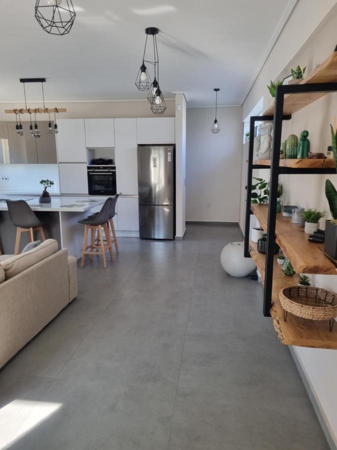 New Minimal Apartment,10' From Athens Airport Спата Экстерьер фото