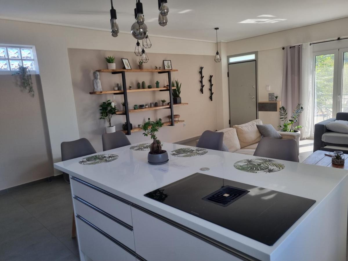 New Minimal Apartment,10' From Athens Airport Спата Экстерьер фото